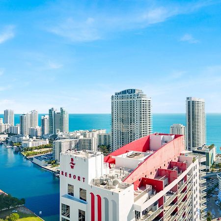 Upper Studio With Balcony,Pool And Gym, Near Beach Hallandale Beach Exteriör bild