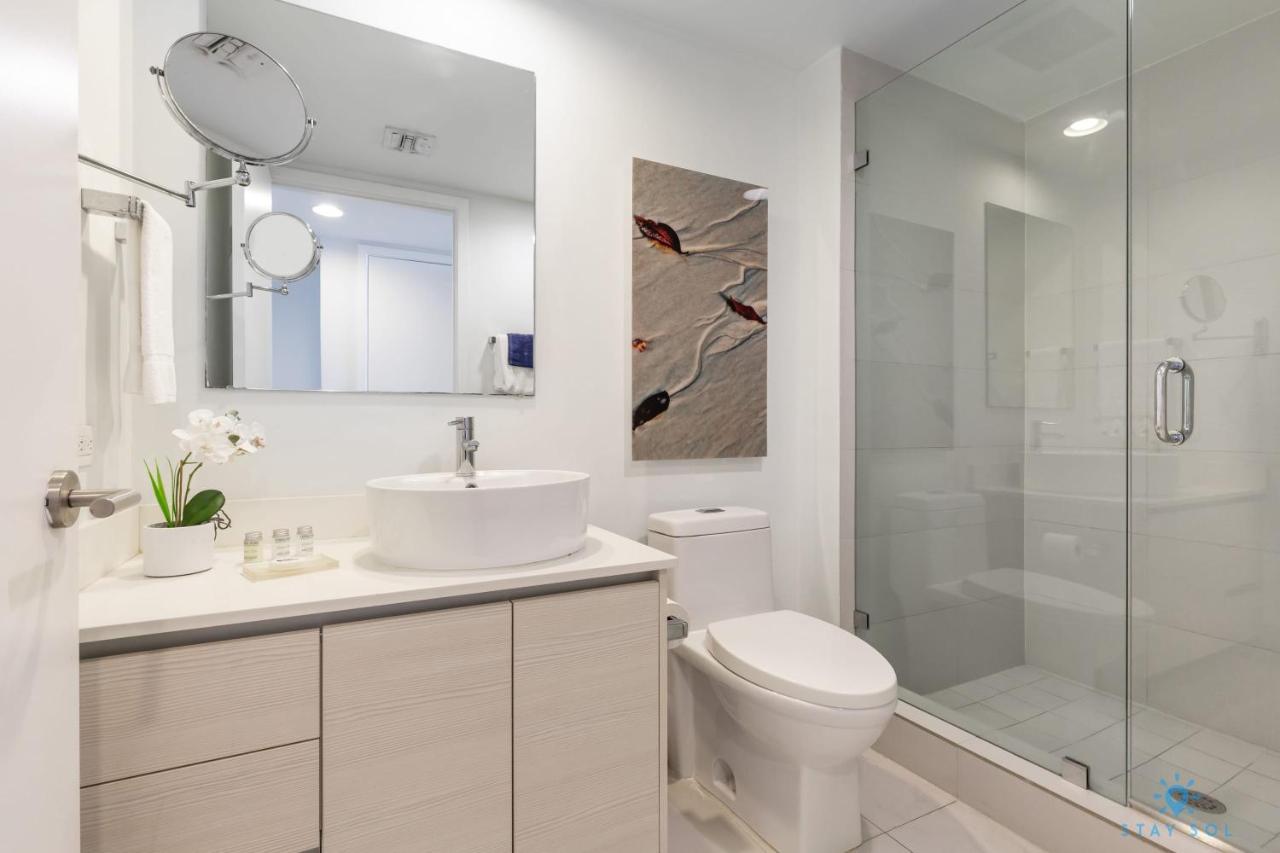 Upper Studio With Balcony,Pool And Gym, Near Beach Hallandale Beach Exteriör bild