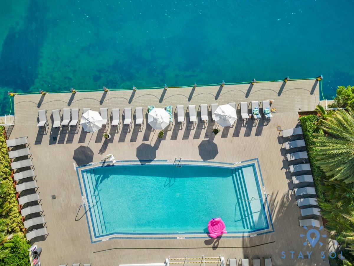 Upper Studio With Balcony,Pool And Gym, Near Beach Hallandale Beach Exteriör bild
