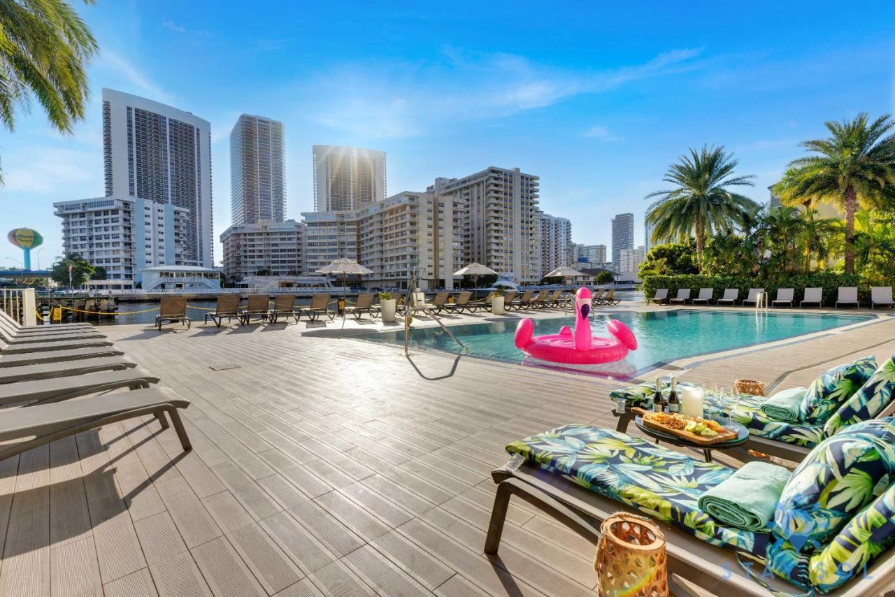 Upper Studio With Balcony,Pool And Gym, Near Beach Hallandale Beach Exteriör bild