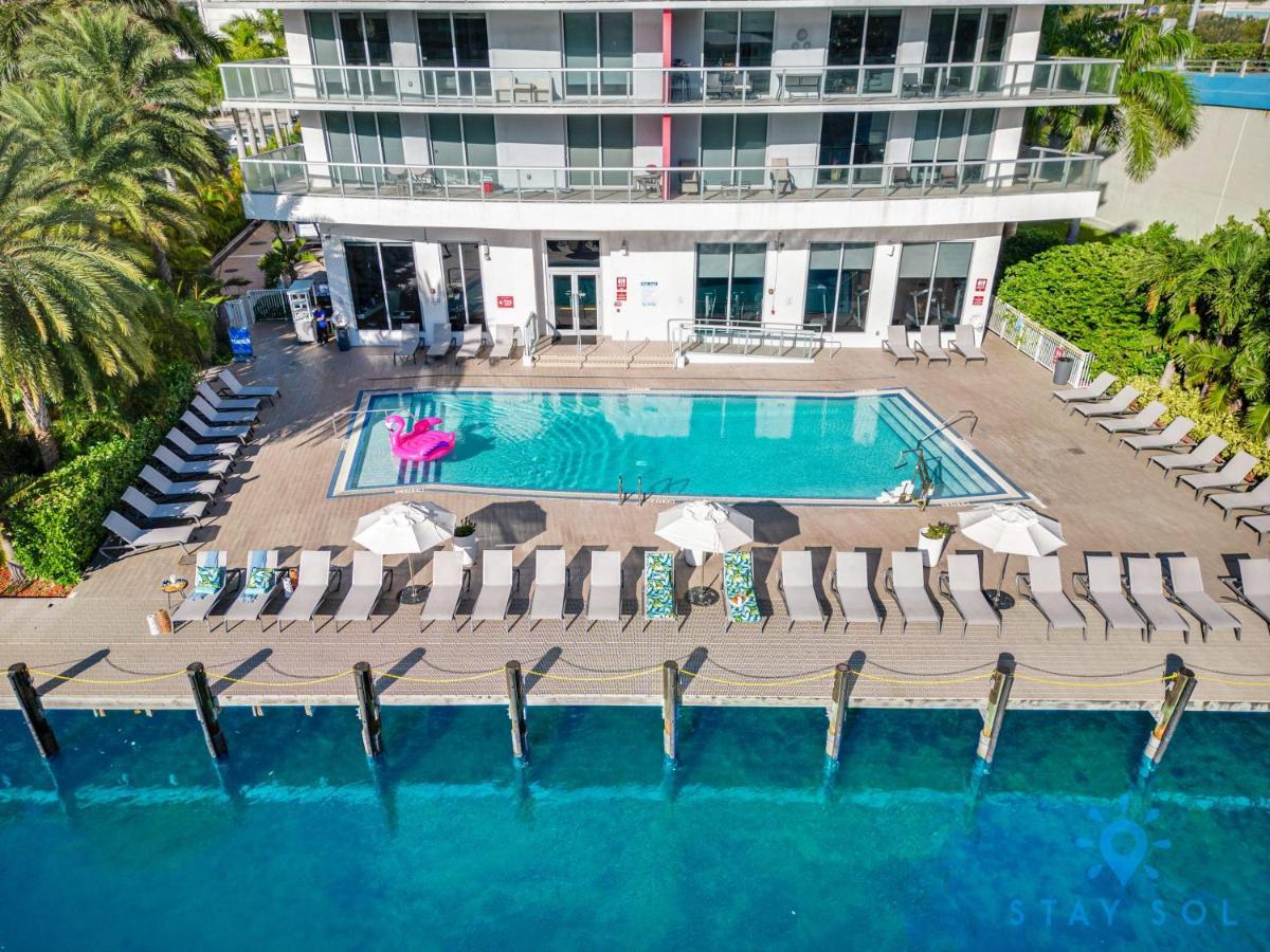 Upper Studio With Balcony,Pool And Gym, Near Beach Hallandale Beach Exteriör bild