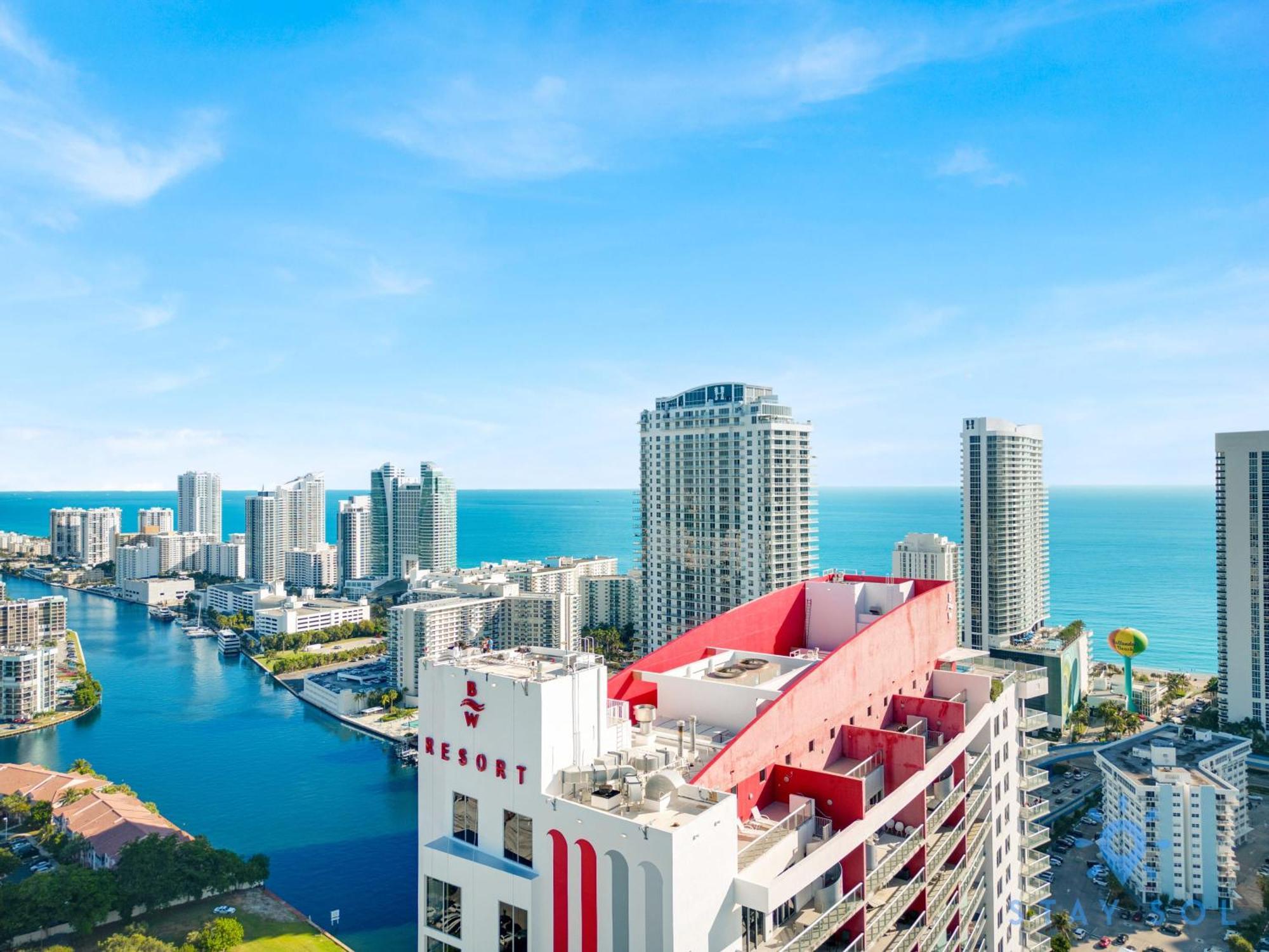 Upper Studio With Balcony,Pool And Gym, Near Beach Hallandale Beach Exteriör bild